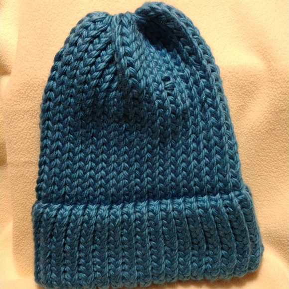 Beanie/Stocking hat - Picture 2 of 4